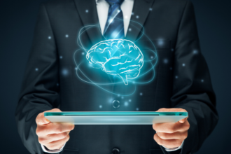 No dia a dia empresarial, a inteligência artificial gera valor quando resolve problemas concretos, como ressalta Andre de Barros Faria.