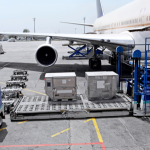 Colisão entre avião da Air Canada e veículo em aeroporto de Nova York levanta alerta sobre segurança em solo