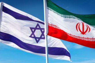 Israel ataca complexo petroquímico do Irã e amplia tensão no Oriente Médio